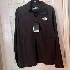 NWT. The North Face Summit Series future fleece 1/2 zip men’s pullover.
